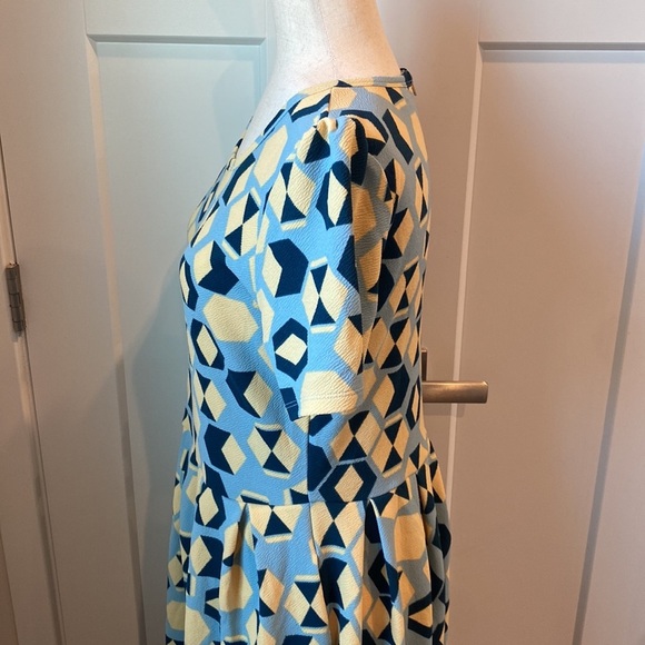 Lularoe Amelia NEW Zip Up Dress Large Yellow, Blue, & Navy - Picture 3 of 10